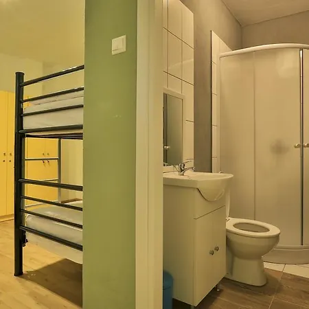 Хостел Bucharest Lodge *