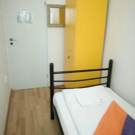 Хостел Bucharest Lodge *
