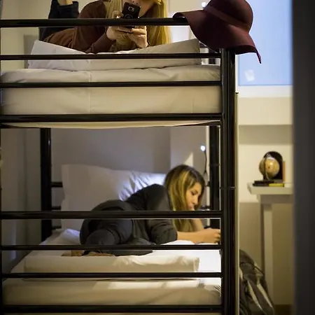 Bucharest Lodge Hostel *