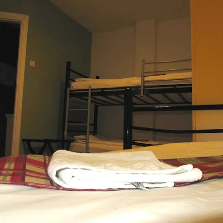 Bucharest Lodge Hostel *